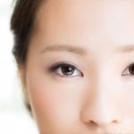 眉毛からフケが出る 5つの原因と対策方法を紹介 グラビネス Grabiness